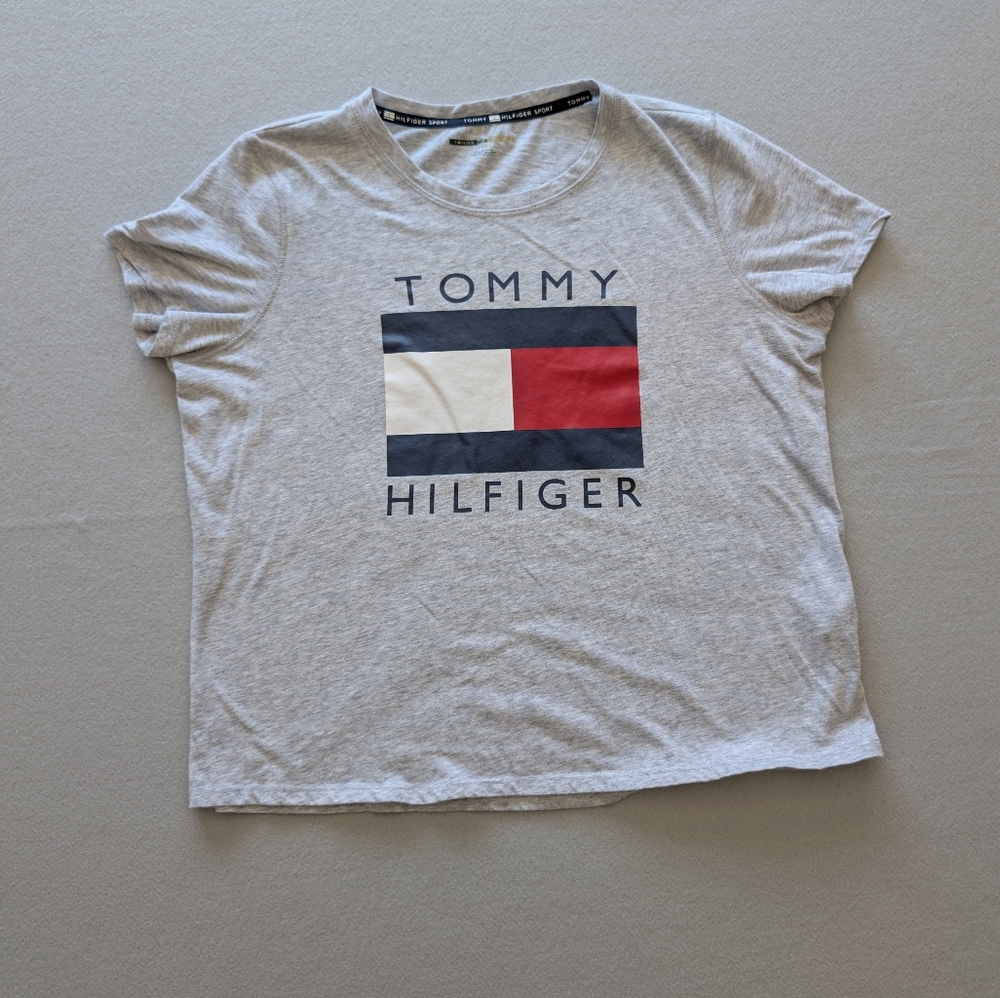 Tommy Hilfiger Sport Short Sleeve Grey Logo Tee Shirt Modern Prep Casual Size M image 2
